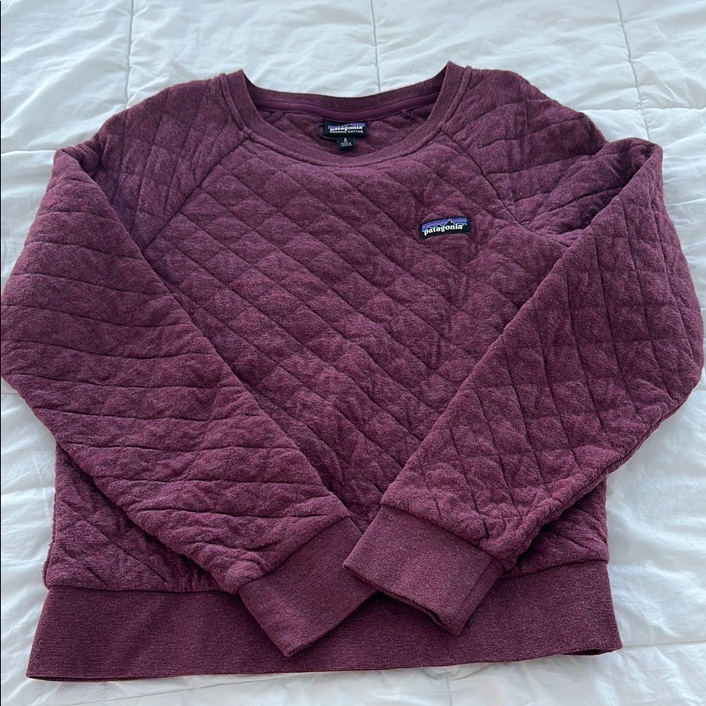 Patagonia Maroon Quilted Pullover